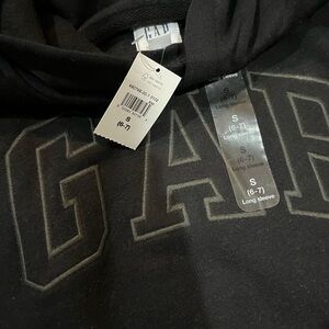 GAP Men's Charcoal Gray Sweater